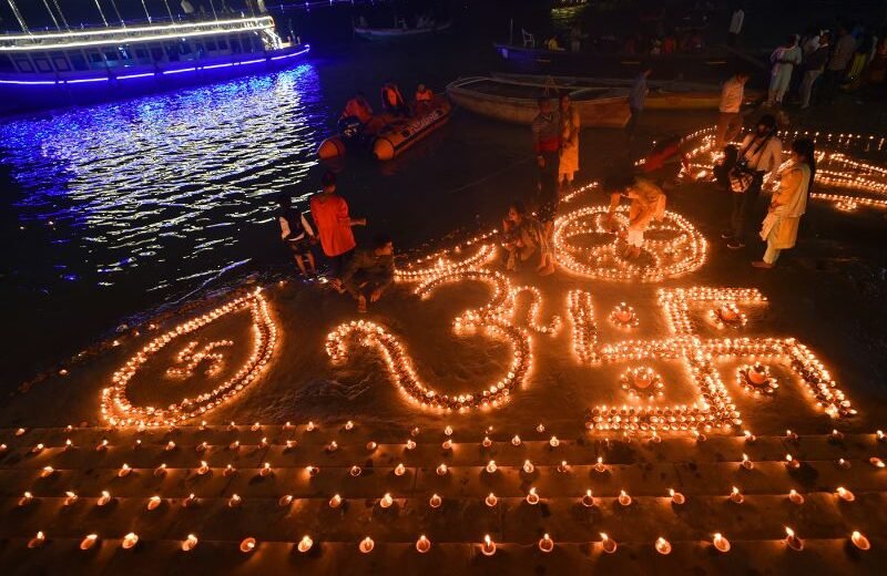 Image of Dеv Diwali at Varanasi Expеriеncе thе Bliss of a Marvеllous Sight!