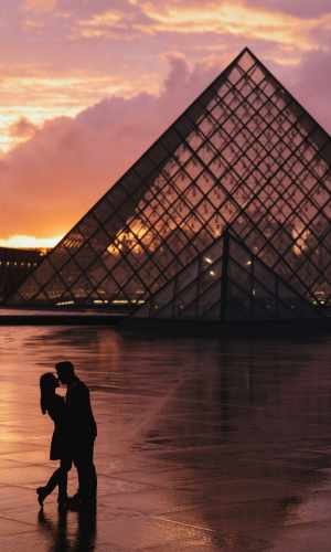 Image of Romantic landmarks in Paris_